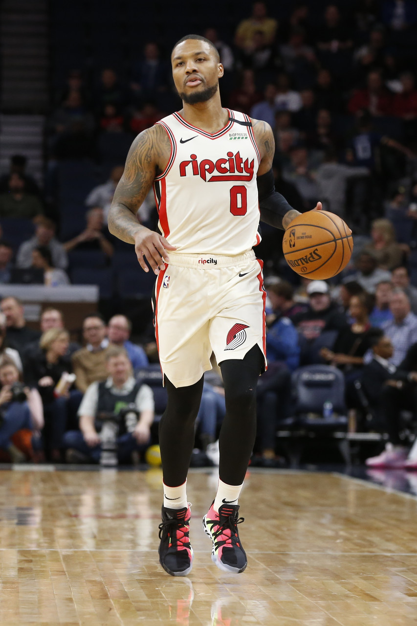 足球场上的 足球场上的