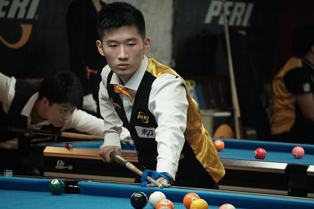 表现极其出 表现极其出