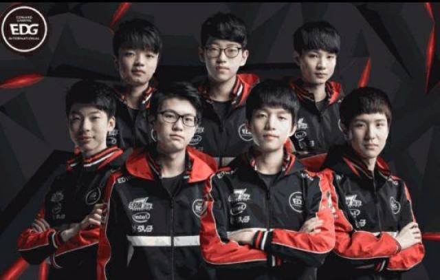 球队塑造吸 球队塑造吸