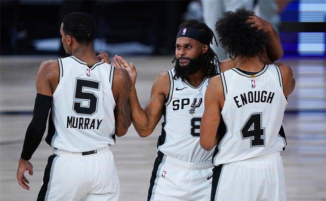 某高校球队 某高校球队